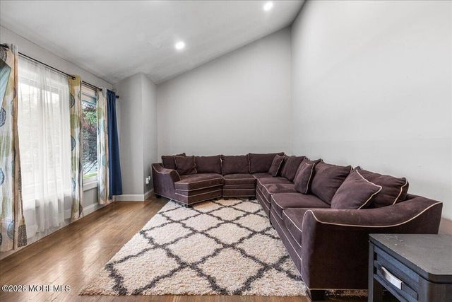 3 Vancouver Road, Morganville, NJ 07751