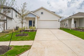 119 Honeybee LN, Elgin, TX 78621
