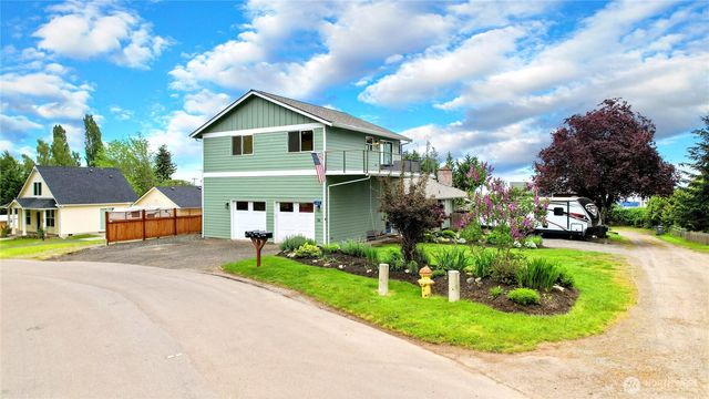 2417 Cedar Street E, Port Orchard, WA 98366