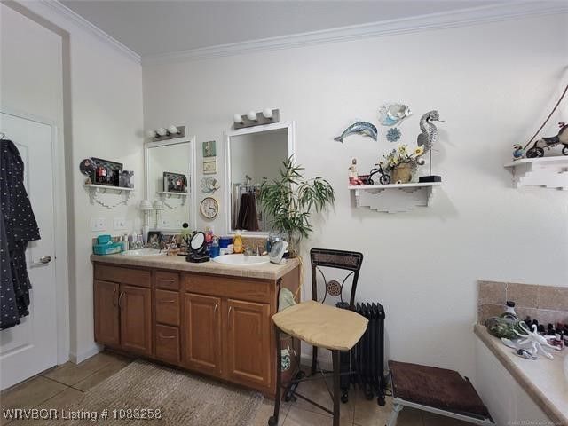 112045 4630 Road, Gans, OK 74936