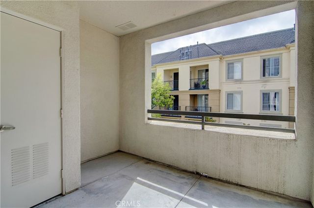 2358 Scholarship, Irvine, CA 92612