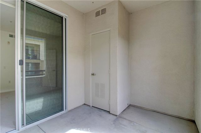 2358 Scholarship, Irvine, CA 92612