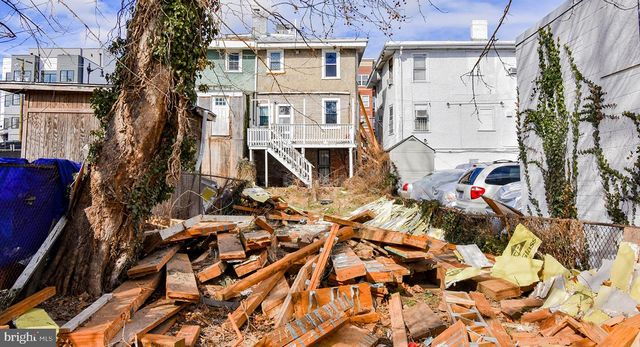 912 KENNEDY ST NW, Washington, DC 20011