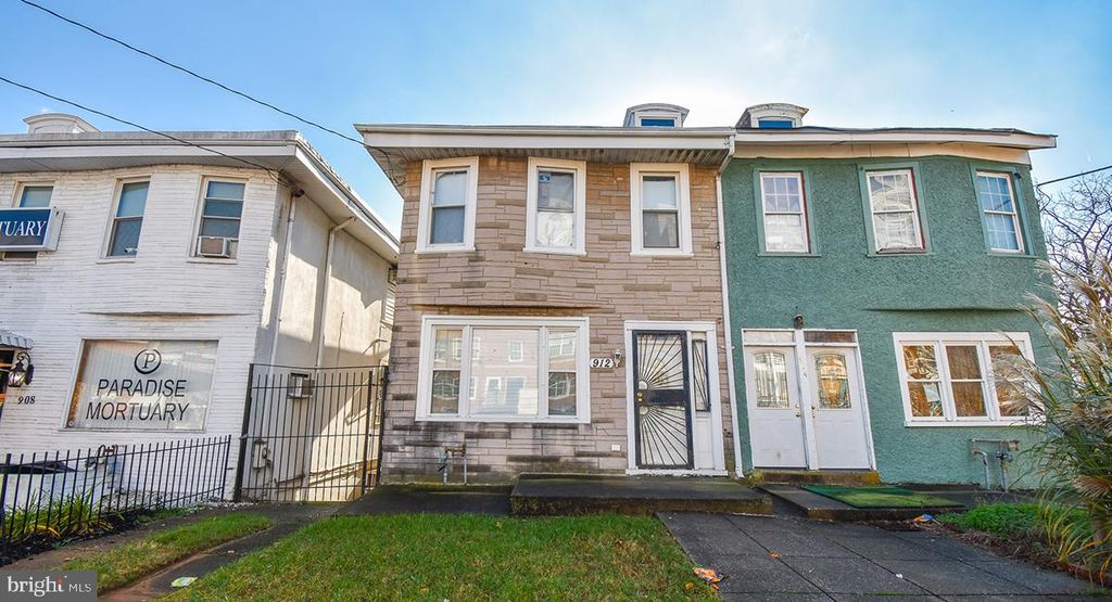 912 KENNEDY ST NW, Washington, DC 20011