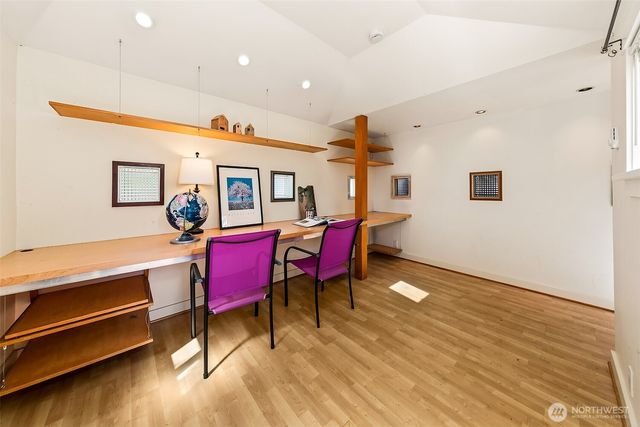 8403 32nd Avenue SW, Seattle, WA 98126