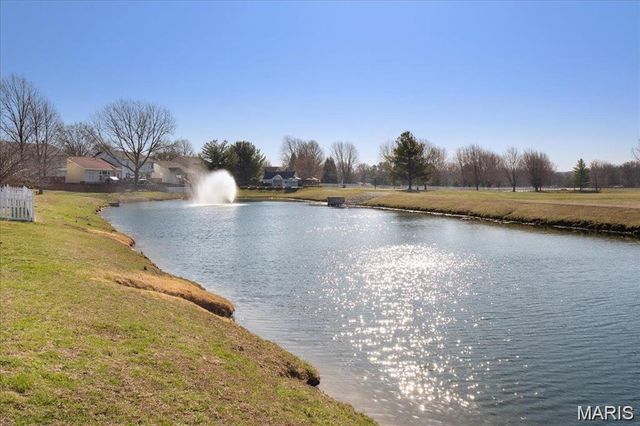 2749 Brookmeadow Drive, Belleville, IL 62221