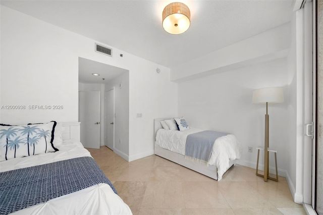 6515 Collins Ave 802, Miami Beach, FL 33141