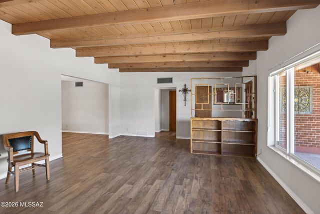 5738 E 7th Street, Tucson, AZ 85711