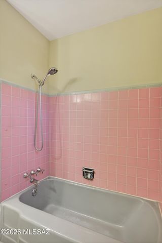 5738 E 7th Street, Tucson, AZ 85711
