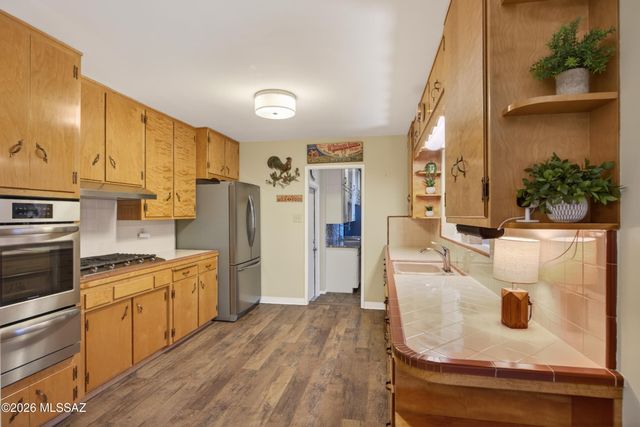 5738 E 7th Street, Tucson, AZ 85711