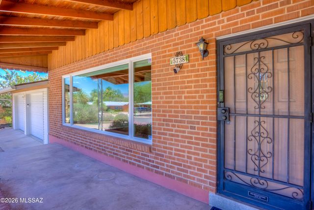 5738 E 7th Street, Tucson, AZ 85711