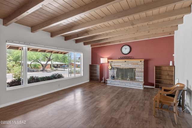 5738 E 7th Street, Tucson, AZ 85711