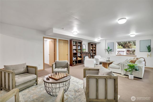 6117 Ames Lake Carnation Road NE, Carnation, WA 98014