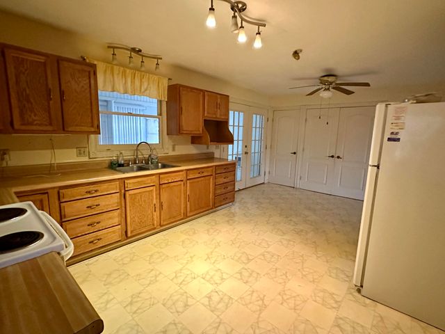 2937 Dripping Springs Road, Crab Orchard, KY 40419