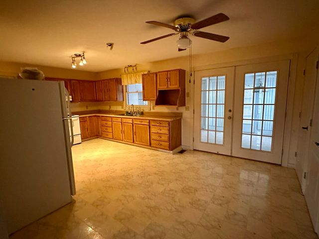 2937 Dripping Springs Road, Crab Orchard, KY 40419