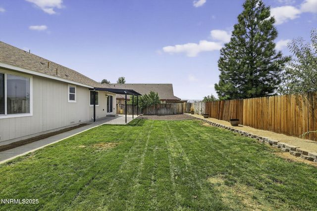 3522 Smoketree Avenue, Carson City, NV 89705