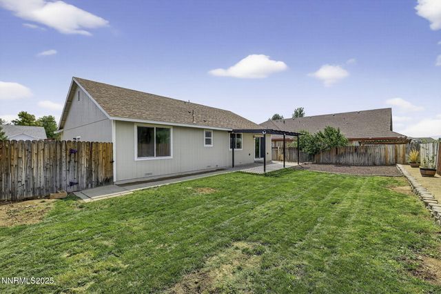 3522 Smoketree Avenue, Carson City, NV 89705