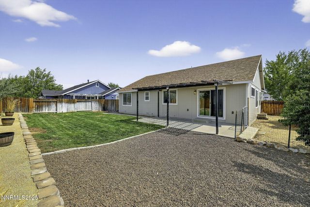 3522 Smoketree Avenue, Carson City, NV 89705