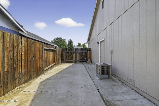 3522 Smoketree Avenue, Carson City, NV 89705