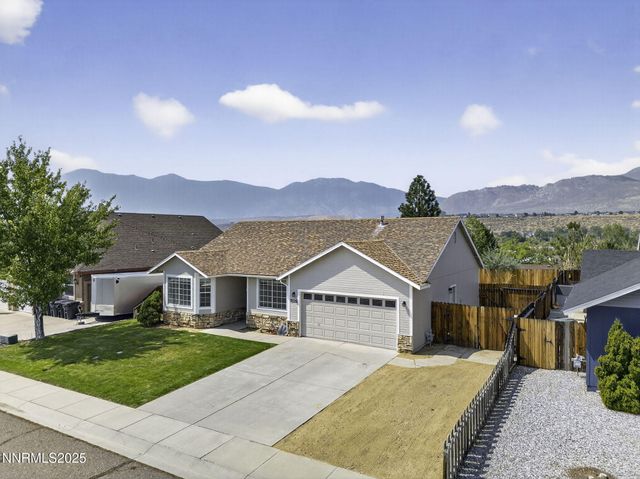 3522 Smoketree Avenue, Carson City, NV 89705