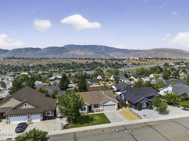 3522 Smoketree Avenue, Carson City, NV 89705