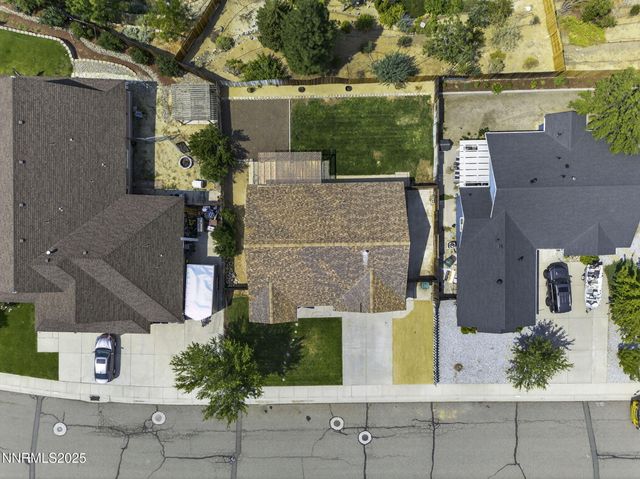 3522 Smoketree Avenue, Carson City, NV 89705