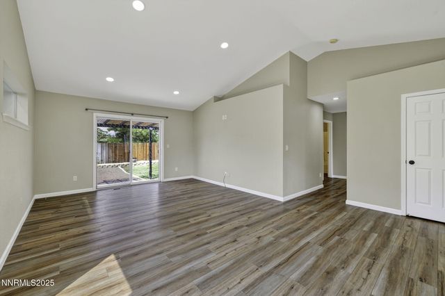 3522 Smoketree Avenue, Carson City, NV 89705