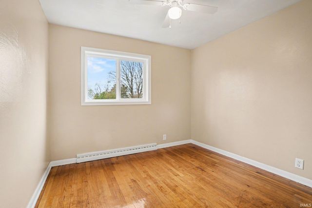 19600 Ruth Avenue, South Bend, IN 46614