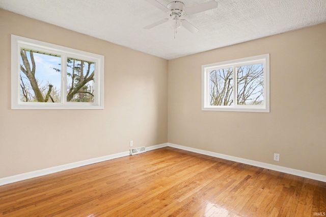 19600 Ruth Avenue, South Bend, IN 46614
