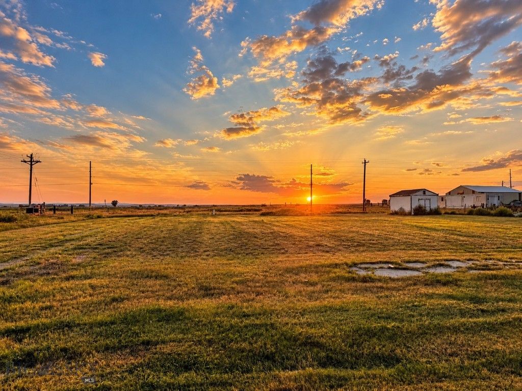 305 S Teigen, Winnett, MT 59087 photo 4