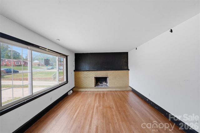 1424 Dean Street, Charlotte, NC 28216