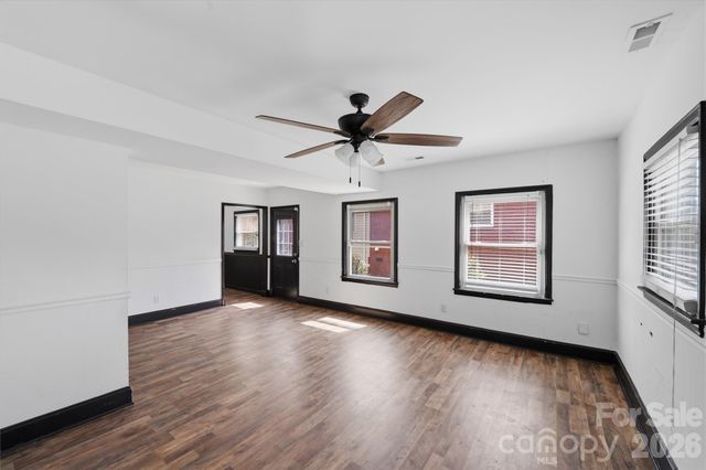 1424 Dean Street, Charlotte, NC 28216