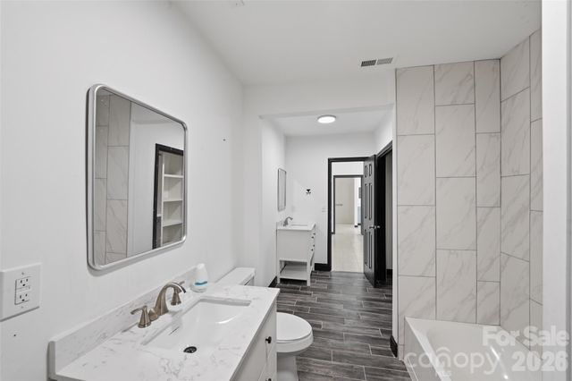 1424 Dean Street, Charlotte, NC 28216