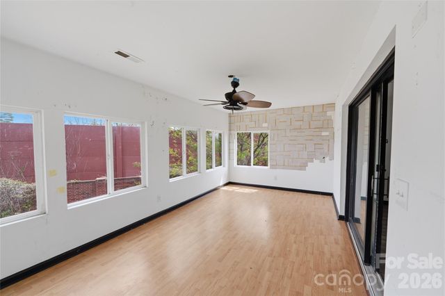 1424 Dean Street, Charlotte, NC 28216