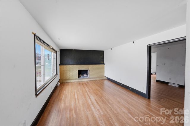 1424 Dean Street, Charlotte, NC 28216