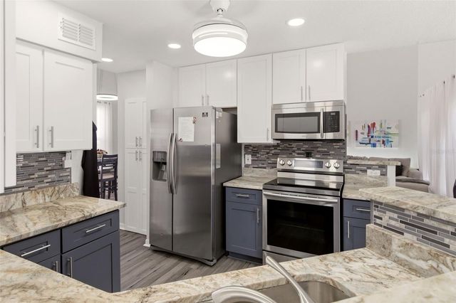 6810 GADWALL LANE, Orlando, FL 32810