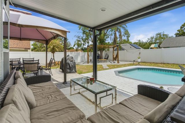 6810 GADWALL LANE, Orlando, FL 32810
