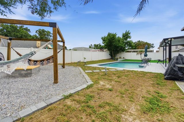 6810 GADWALL LANE, Orlando, FL 32810