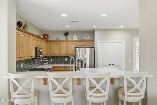 427 W PALOMINO Court, San Tan Valley, AZ 85143