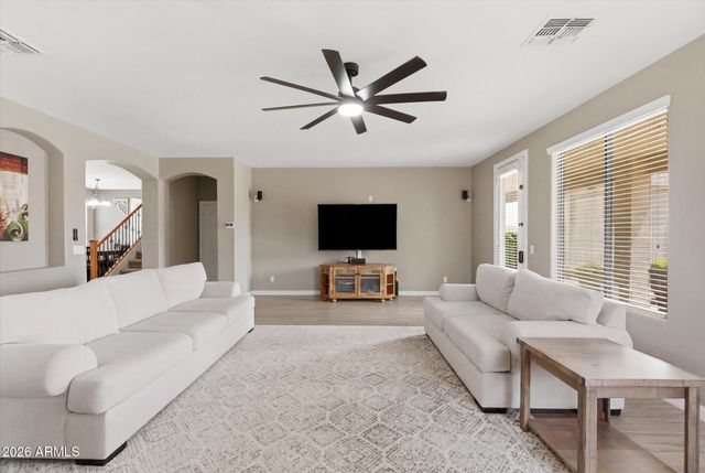 427 W PALOMINO Court, San Tan Valley, AZ 85143