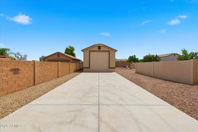 427 W PALOMINO Court, San Tan Valley, AZ 85143