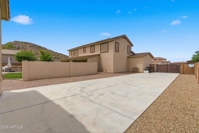 427 W PALOMINO Court, San Tan Valley, AZ 85143
