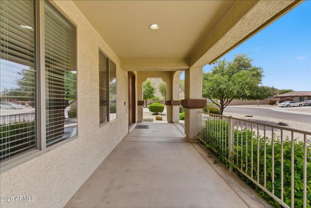 427 W PALOMINO Court, San Tan Valley, AZ 85143