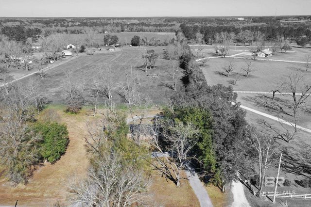 19989 N County Road 62, Robertsdale, AL 36567