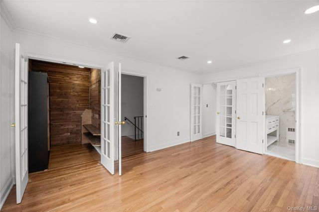 467 Hempstead Avenue, Rockville Centre, NY 11570