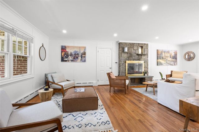 467 Hempstead Avenue, Rockville Centre, NY 11570
