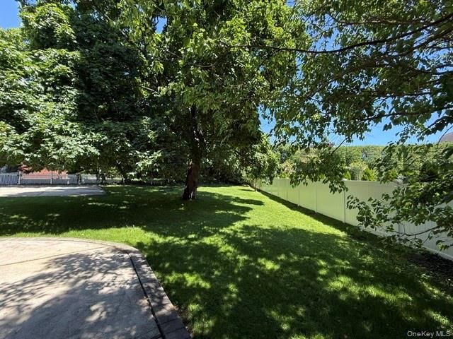 467 Hempstead Avenue, Rockville Centre, NY 11570