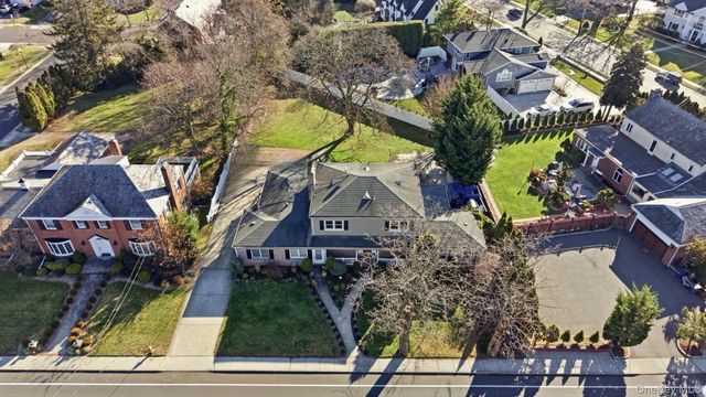 467 Hempstead Avenue, Rockville Centre, NY 11570