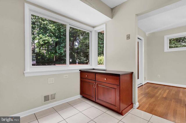 10412 LESLIE CT, Silver Spring, MD 20902