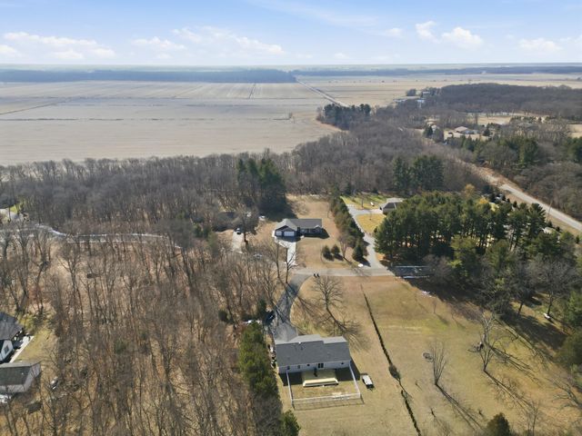 3907 W 857 N, Lake Village, IN 46349